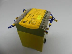 Relé de seguridad Pilz 474696 - Imagen 1 de 4