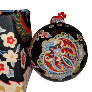 Ornamento vetro Vera Bradley dipinto a mano 2010 scatola originale nero rosso Natale - Foto 1 di 13