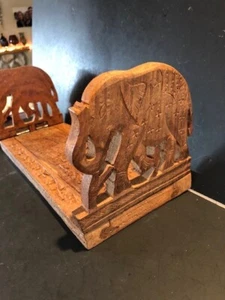Sujetalibros de madera ajustables elefante tallado a mano estilo BoHo - Imagen 1 de 6
