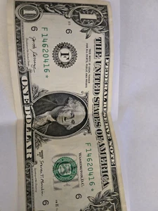 2001 one dallor  star note - Picture 1 of 1