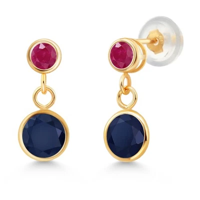 Pendientes redondos de oro amarillo de 14K con zafiro azul y rubí rojo de 2,51 quilates Foto 1 de 4