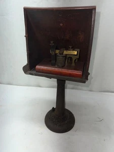 ~ANTIQUE~ ESTATE FRESH MORSE CODE SOUNDER W/ IRON BASE & WOOD TOP (NR) - Photo 1/18