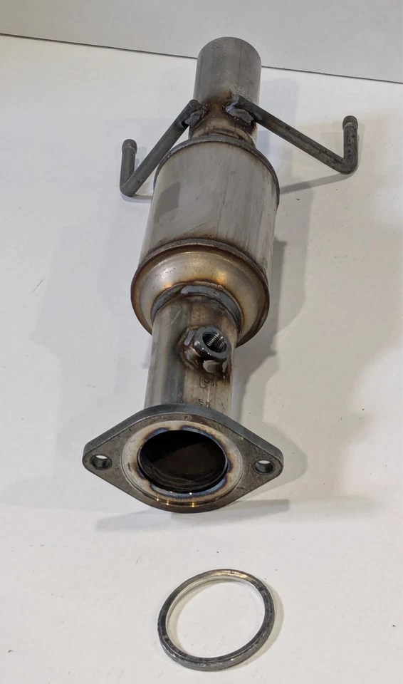2014 2015 2016 2017 2018 Mazda 3 L4 2.5L Catalytic Converter - Image 1 of 4