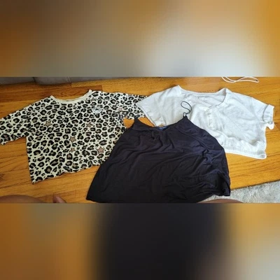 Bundle Of 3 Converse All Star cheetah,AE Tank, Aero White Crop Size small - Image 1 of 4