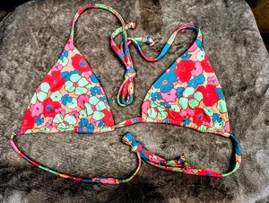 FRANKIES BIKINI GABE TRIANGLE TOP GROOVY MOD FLOWER PATTERN SIZE MEDIUM - Picture 1 of 5
