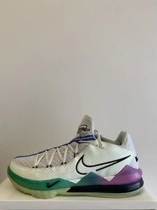 Nike Lebron 17 Low Glow In The Dark - Bild 1 von 4