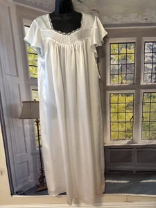 NWT Vintage Eileen West Queen Anne's Lace Silky Cottage Core Night Gown X-large - Picture 1 of 17