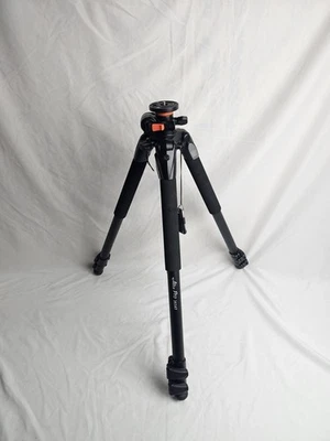 Vanguard Alta Pro 263AT Camera Tripod Aluminum Tilting Center Column - Image 1 of 4