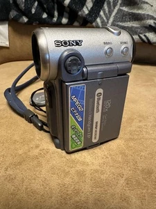 Sony DCR-IP7 MicroMV Handycam Camcorder with 2 Batteries Used - Picture 1 of 11