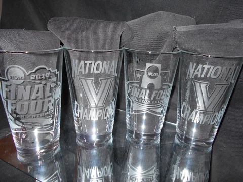 2016 2018 FINAL FOUR NATIONAL CHAMPION VILLANOVA WILDCATS ETCHED PINT GLASSES 4 Cover
