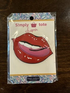 NWT SIMPLY SOUTHERN TOTE BAG & BOGG BAG CHARM - LIPS - Picture 1 of 2