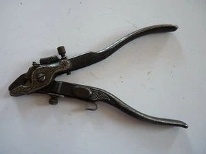Ornate Antique Steel Saw Tooth Bending Hand Tool - Picture 1 of 5