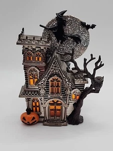 Halloween Spukhaus Fliegende Hexe 2018 Wandblume Steckbad und Körperarbeiten - Bild 1 von 8