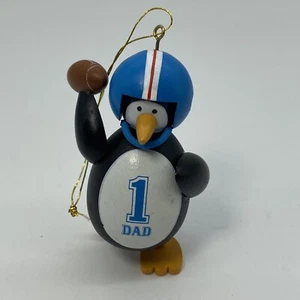 Vintage Avon Pinguin #1 Papa Weihnachtsschmuck Fußballspieler Figur - Bild 1 von 5
