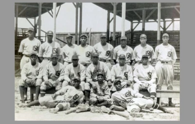 FOTO del equipo de los Medias Negras de Baltimore de 1925 equipo de béisbol de la Liga Negra jugadores negros Foto 1 de 2