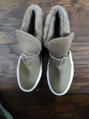 Botines Forrados Blowfish Malibu Sherpa Color desierto camel Talla 9 Foto 1 de 4