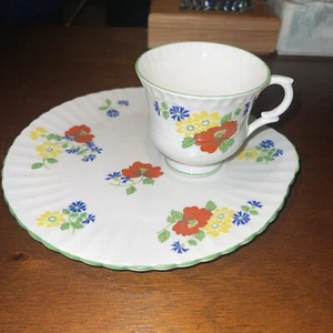 1 Crown Staffordshire English Tea Cup And Desert Plate English Garden Ex.Cond - Picture 1 of 6