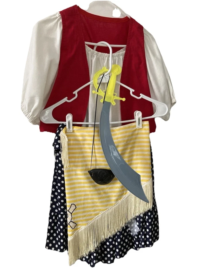 Disfraz de pirata hecho a mano para niñas talla XL-12 hecho de patrón Butterick 6730 Foto 1 de 4