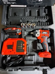 Formula 1 Schlagschrauber IW 300 NM Set mit Akku Ladegerät und 4st. 1/2 " Nüsse - Bild 1 von 10