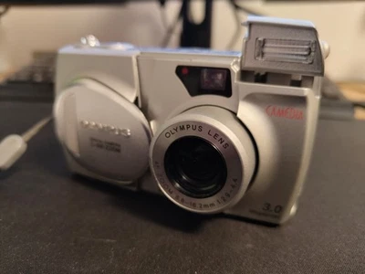 Olympus Camedia C-300 Zoom - Vintage Digitalkamera - GETESTET - inkl. OVP - Bild 1 von 4