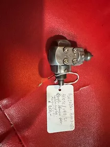 Mercedes Benz 300 SL/ 190 SL Angle drive for Tachometer - Picture 1 of 3