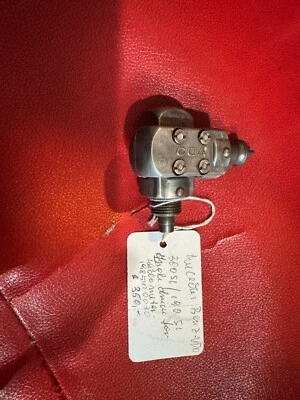 Mercedes Benz 300 SL/ 190 SL  Angle drive for Tachometer - Image 1 of 3