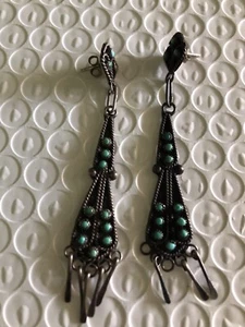 PRETTY VINTAGE SILVER PETIT POINT TURQUOISE DANGLE EARRINGS - Picture 1 of 10