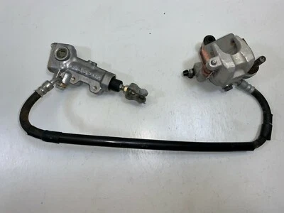 Kawasaki KX250F 2013 10-19 OEM SISTEMA DE FRENOS TRASERO PINZA CILINDRO MAESTRO Foto 1 de 4