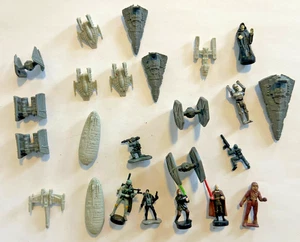 Micro Machines Star Wars Konvolut 24 Mini Figuren und Schiffe Disney Lucas - Bild 1 von 1