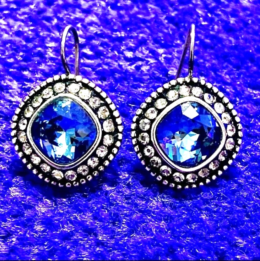 BRINCOS DE CRISTAL SWAROVSKI BRIGHTON BRIGHT SPARKS AZUL VIVO + CLARO LN✨VTG✨HTF! - Imagem 1 de 4