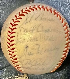 Vtg LA DODGERS Autographed Ball 1985? Very Faint Signatures Selling As Is - Picture 1 of 13
