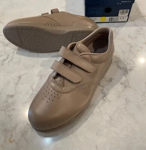 SAS Me Too Mocha 9 Medium, Women's Sneaker New In Box Save Big - Picture 1 of 5
