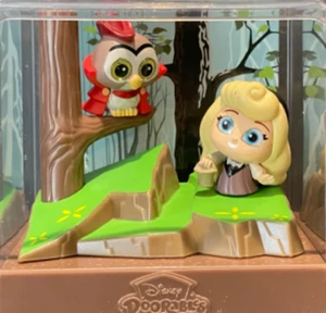 DISNEY DOORABLES SERIE 2 SLEEPING BEAUTY FILM MOMENTI RARO NUOVO SIGILLO APERTO - Foto 1 di 3
