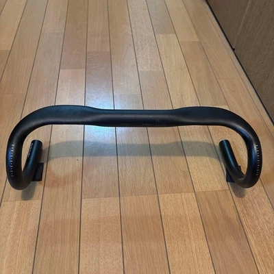 Bontrager Elite Aero VR-CF Handlebar 400mm - Image 1 of 4