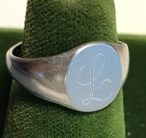 Vintage 18KT Gold HGE Stamped & Engraved Monogram "L" Ring Size 5 VARGAS Brand - Picture 1 of 8
