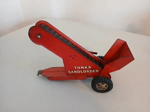 Vintage 1960's Red Tonka Sandloader Metal With Rubber Conveyor - Picture 1 of 5