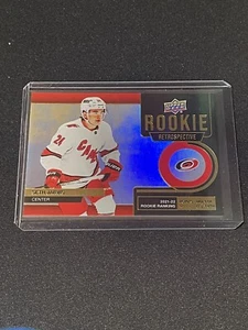 2022-23 Upper Deck Series 1 Seth Jarvis Rookie Retrospective Gold 1:240 #RR-1 🔥 - Picture 1 of 2
