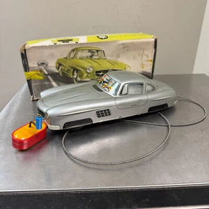 Coche de juguete de hojalata de control de cable ARNOLD Mercedes 300SL de colección con caja - Alemania Occidental - Imagen 1 de 18
