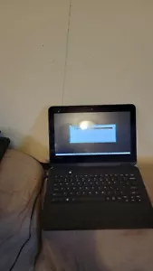 Lenovo N23 80UR LaptopN3060 CPU @ 1.60 GHz 4GB RAM 32GB SSD Win 10 Touchscreen - Picture 1 of 4