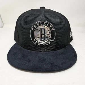 New Era 59FIFTY NBA Brooklyn Nets 2017 On Court Black Fitted Hat - Size 7 5/8 - Picture 1 of 3