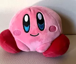 Club Mocchi KIRBY Junior Plush Toy 11cm - Tomy - Picture 1 of 3