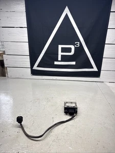 2003 Audi RS6 Cooking Fan Control Module OEM 4B0959501E - Picture 1 of 8