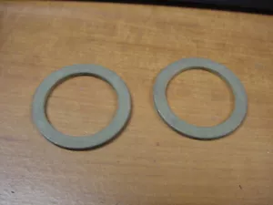 2 New Oil Seal Retaining Washers IRS Jaguar all XKE MKX 3.4S 3.8S XJ6 XJ12 XJS - Bild 1 von 3