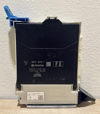 Lexus RC F TRACK XC10 2020 módulo 89221-24130 unidad de control carrocería BCM OEM usado Foto 1 de 4