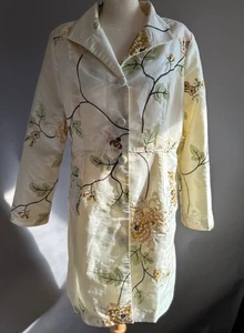 Grace Chuang New Yor Off White Satiny Embroidered Coat - Size M(?) - Picture 1 of 5