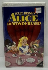 Alice in Wonderland (VHS Tape, 1997, Walt Disney Home Entertainment) - Picture 1 of 2