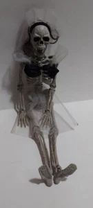 Hanging Skeleton Bride Halloween Decoration - Picture 1 of 14