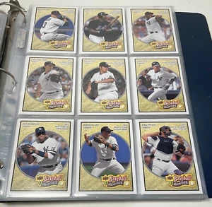 Upper Deck Baseball Heroes 2008 set completo in raccoglitore (1-200) come nuovo - Foto 1 di 2