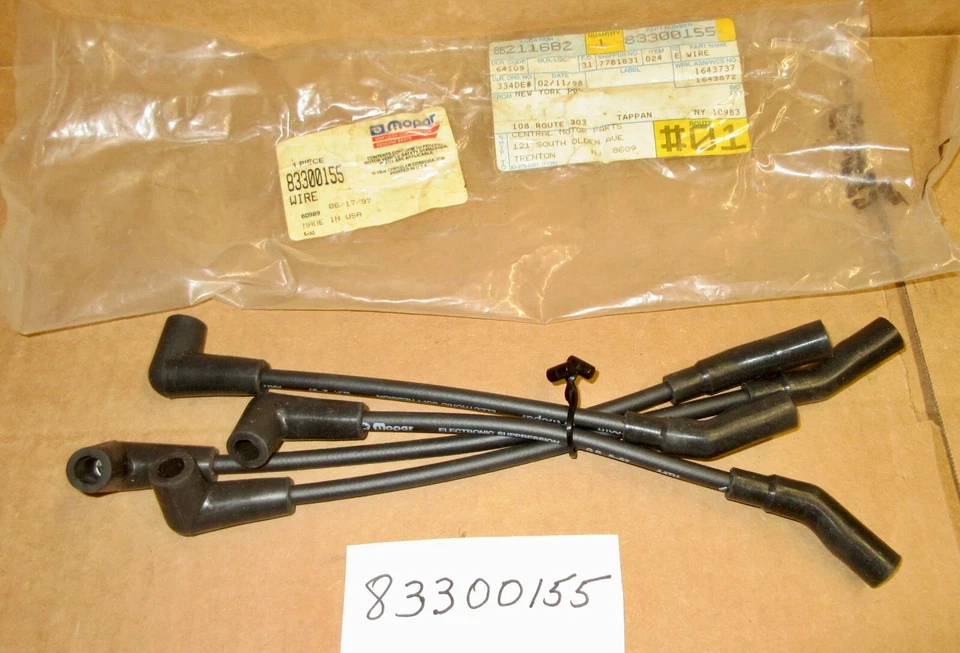 Cable de encendido Mopar 83300155 1986-1990 Jeep Wrangler, Cherokee, Comanche 2,5 L Foto 1 de 1