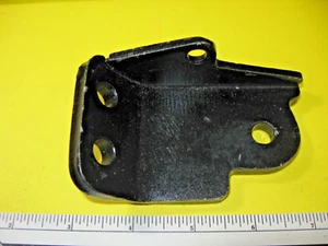 SUZUKI 72 - 77 GT380 GT550 GT750 NOS OEM CENTERSTAND BRACKET 42330-31600 jh - Bild 1 von 7
